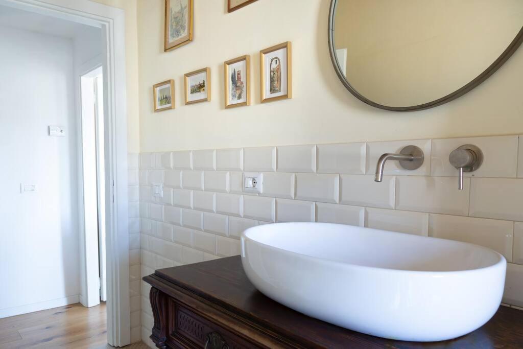 Luxury Apartment In The Center Of Florenz Exterior foto